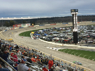 2018-atlanta-folds-of-honor-quiktrip-500-nascar-race-packages-and-tours-(2)