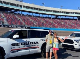 2023 phoenix championship weekend nascar race packages and tours (131)