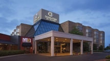 2019 BRISTOL BASS PRO SHOPS NIGHT NASCAR RACE PACKAGES - DOUBLETREE - JOHNSON CITY, TN - MONSTER CUP