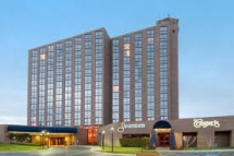 Hilton-Arlington